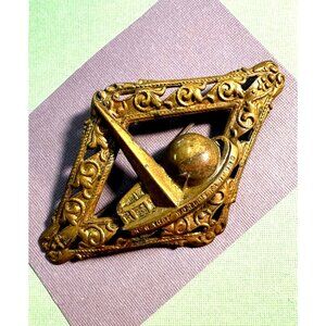New York Worlds Fair 1939 Ornate Brass Brooch With Trylon & Perisphere Design